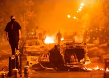 Las protestas en Francia destruyeron espacios y edificios públicos y privados