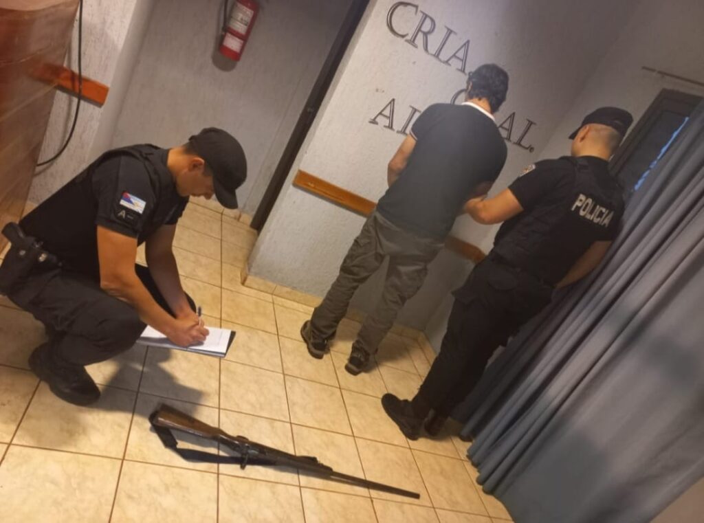 mascota asesinada por un hombre en General Alvear escopeta secuestrada - 5