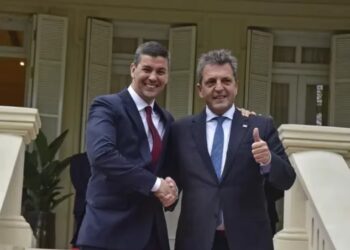 Santiago Peña recibió a Sergio Massa el jueves en Paraguay