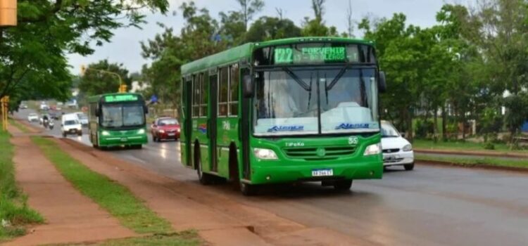 Usuarios reclaman mejoras en el servicio de Garupá