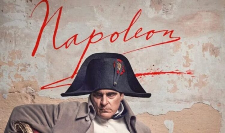 Joaquín Phoenix es el nuevo Napoleón