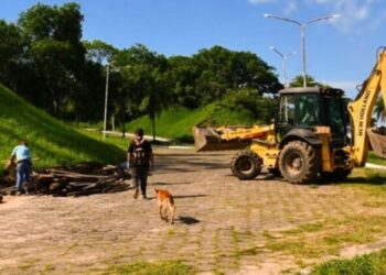 La municipalidad realiza trabajos en las playas