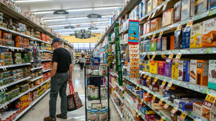 HOUSTON, TEXAS - JULY 15: A customer shops in a Kroger grocery store on July 15, 2022 in Houston, Texas. U.S. retail sales rose 1.0% in June according to the Commerce Department, with consumers spending more across a range of goods including gasoline, groceries, and furniture. (Photo by Brandon Bell/Getty Images)