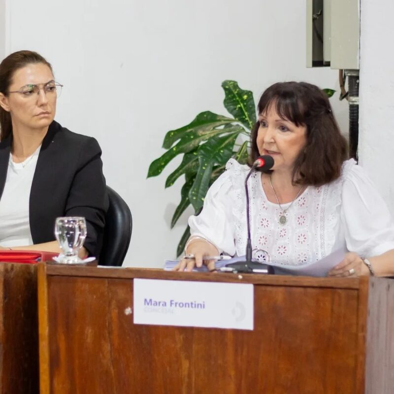 Loreiro cuestionó fuga de dos concejales del PRO a La Libertad Avanza: “en política, como en la vida, hay que tener códigos” 3 Adriana Kosnicki y Mara Frontini - 2