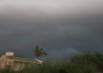 La tormenta a su llegada a Santa Fe, hoy a la tarde.