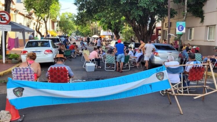 recomposición salarial para policias de misiones