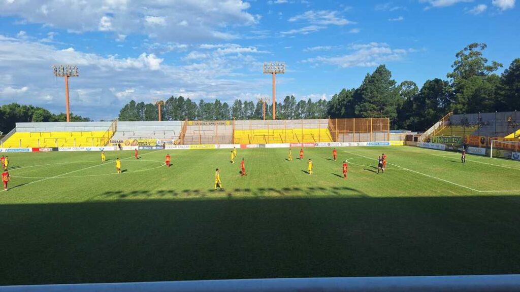 Fútbol de Federal A | Crucero del Norte empató de local ante Boca Unidos y sigue en zona de clasificación crucero 1 - 3