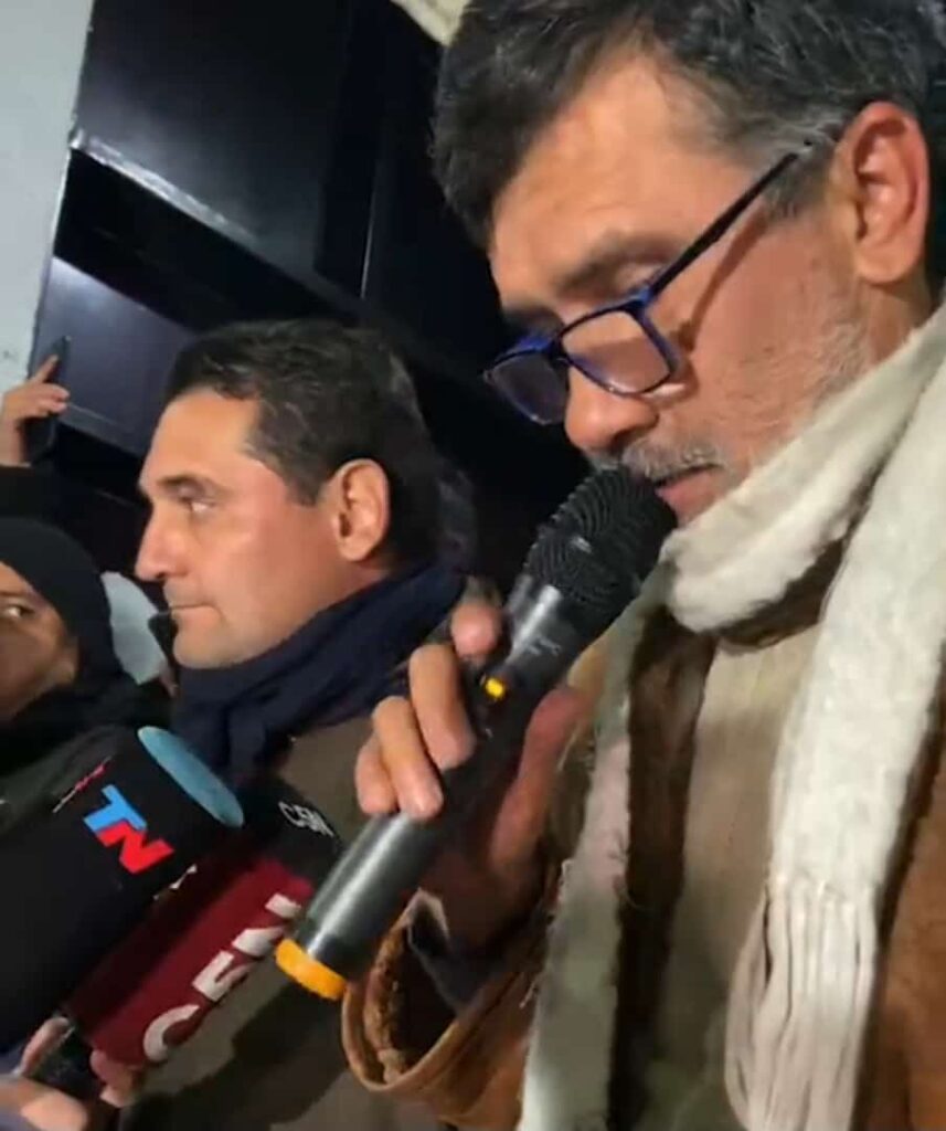 Policías y penitenciarios levantaron el acampe con la promesa de 52% de aumento salarial IMG 20240529 WA0023 - 2