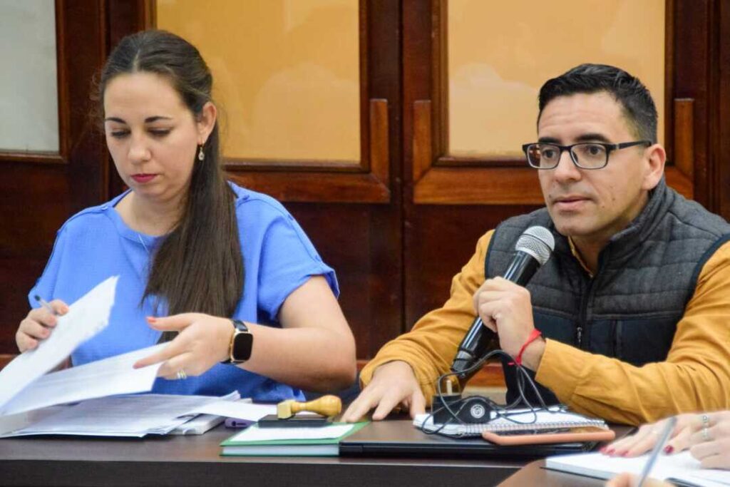 Posadas | El concejal Pablo Velázquez propone una ordenanza para evitar el robo de cables cables 1 - 2