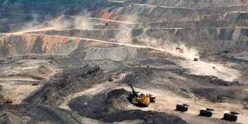 Mine operations at the Paso Diablo coal mine in Venezuela.Mandatory Credit: Vismedia
+44  (0) 20 7436 9595