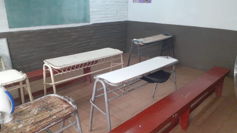 reclamo de docentes padres y alumnos del CEP 26 en Posadas apuntan el CGE ministerio de educacion y municipalidad de Posadas 10 - 4