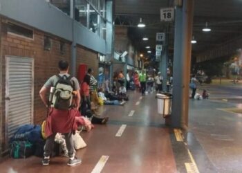 desalojo en la terminal de Posadas