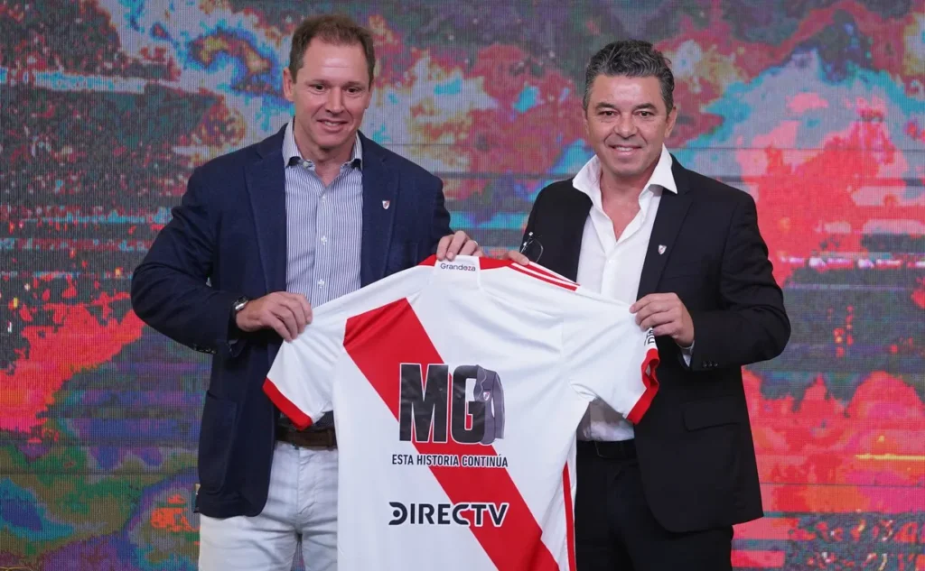 El Muñeco Gallardo volvió a River: “Tenemos que recuperar el espíritu de club y de equipo” multimedia.normal.82bc173d16c41fde.R2FsbGFyZG9fbm9ybWFsLndlYnA - 6