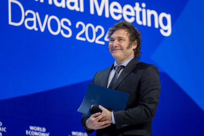 Milei defendió el ajuste y el equilibrio fiscal ante 80 CEOs en Davos 5 davos 1 1 - 4