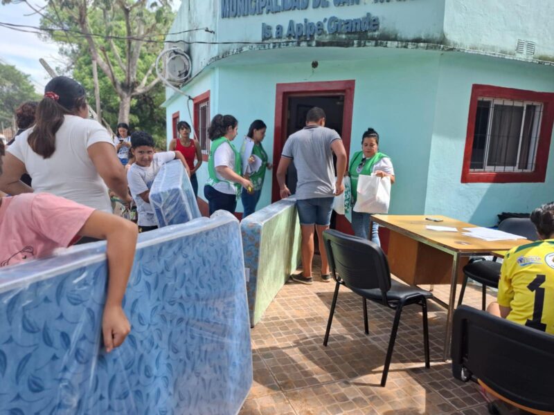 Inundaciones en Isla Apipé: 74 familias recibieron asistencia 9340d6b4 2ed2 47e8 bc73 dc7327c1d033 - 6