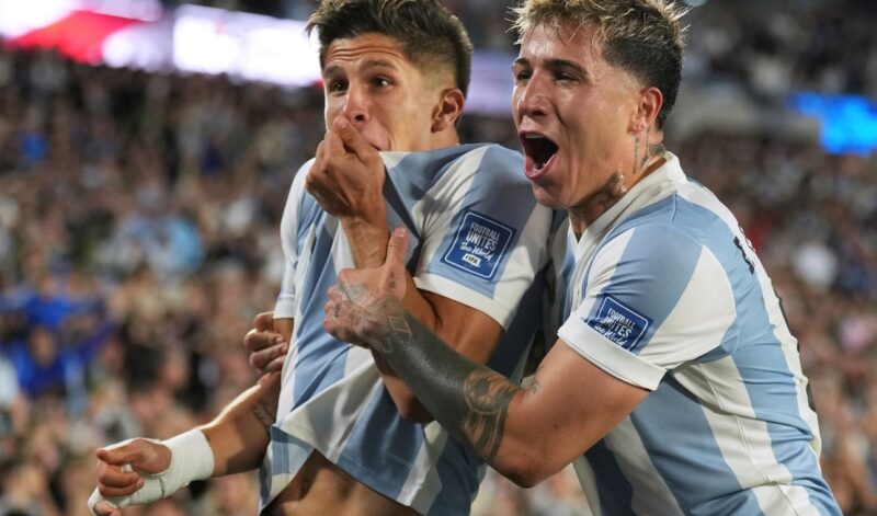 Por los goles de la Selección, AFA donará 7 casas a Bahía Blanca Argentina 5 - 3