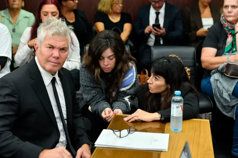 Caso Maradona: arrestaron a uno de los custodios por presunto falso testimonio en el juicio maradona