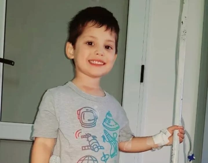 Santino viajará a Singapur para un tratamiento clave contra la leucemia SANTINOO e1743252235131 - 9