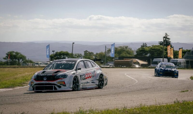 TC2000