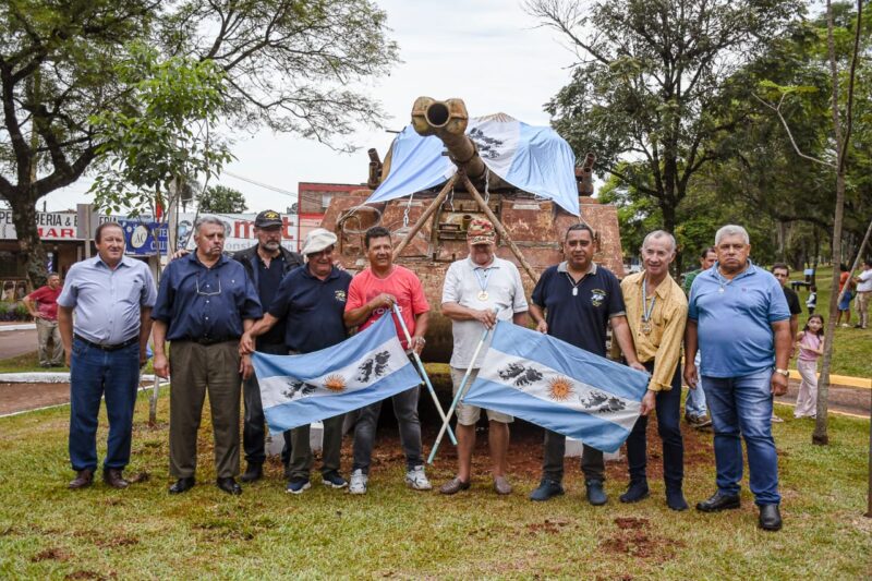 San Vicente: “La instalación del tanque es un homenaje a la memoria de Malvinas” WhatsApp Image 2025 03 31 at 09.12.11 - 3
