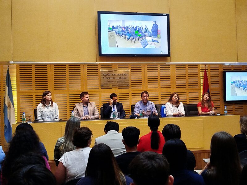 Elecciones 2025: presentaron capacitaciones para orientar a jóvenes misioneros 2 capacitacion electoral jovenes 1 1 - 1
