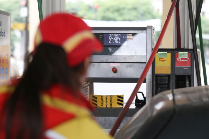 Estaciones de servicio atenderán con horario reducido en las fiestas y piden prever la carga de combustible 2 combustible estaciones de servicio