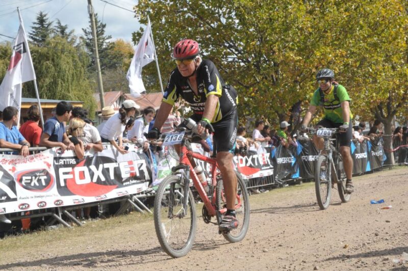 Ciclista de Chajarí falleció durante jornada de cicloturismo en El Soberbio hugo escher 2 - 4
