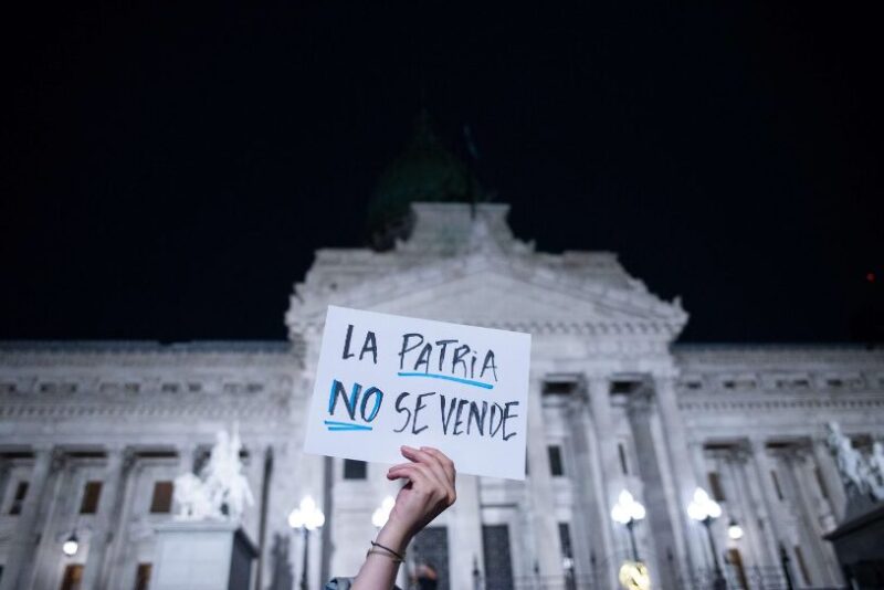 Argentina: Un informe advirtió que el país va camino a la autocracia patria - 4