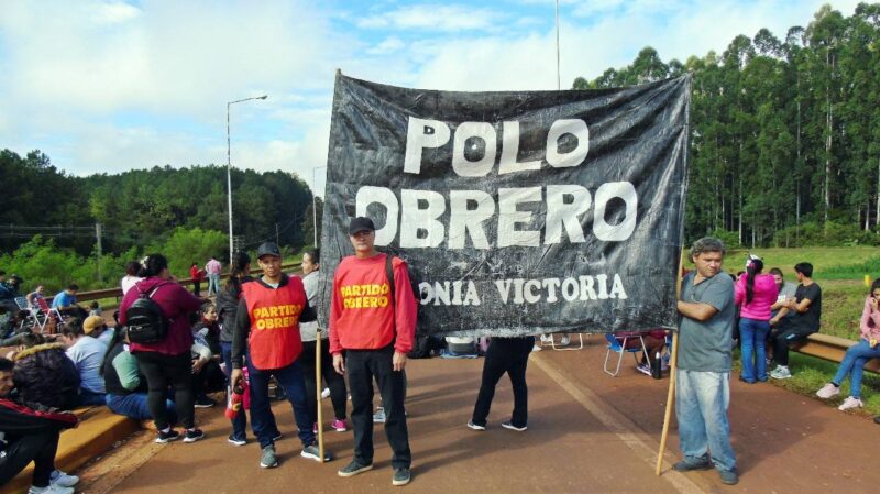 Crisis en Misiones: despidos, migración y el impacto en las comunidades 490098115 2504106463254118 7245543161889085974 n - 4
