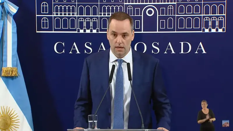 Nación confirmó el cierre de Vialidad Nacional: "Ha sido durante décadas sinónimo de corrupción'' 2 Adorni - 1