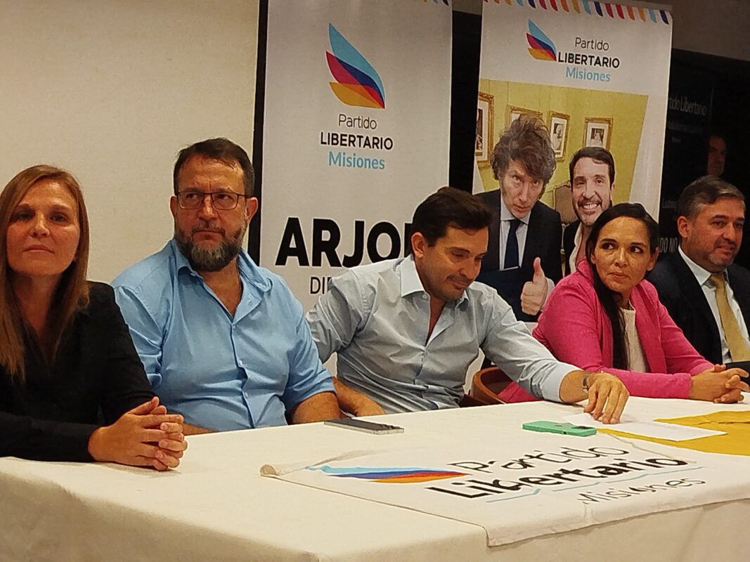 Ninfa Alvarenga criticó el armado electoral de LLA y acusó a Hartfield de tener un “pasado kuka” 2 Martin Arjol no podrá utilizar al Partido Libertario distrito Misiones que lidera Sosa Wolhein - ninfa alvarenga