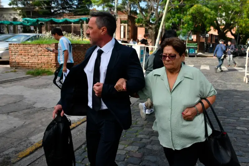 Este jueves 3, declararán Verónica Ojeda y las hermana en el caso Maradona 4 Caso Maradona 1 - 3