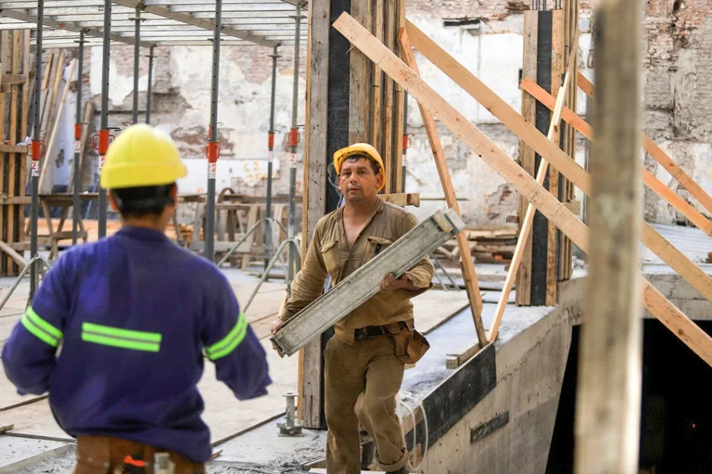 En términos de puestos de trabajo, Misiones perdió 387 empleos registrados en comparación con marzo del año anterior, quedando con 5.038 trabajadores activos en el rubro.