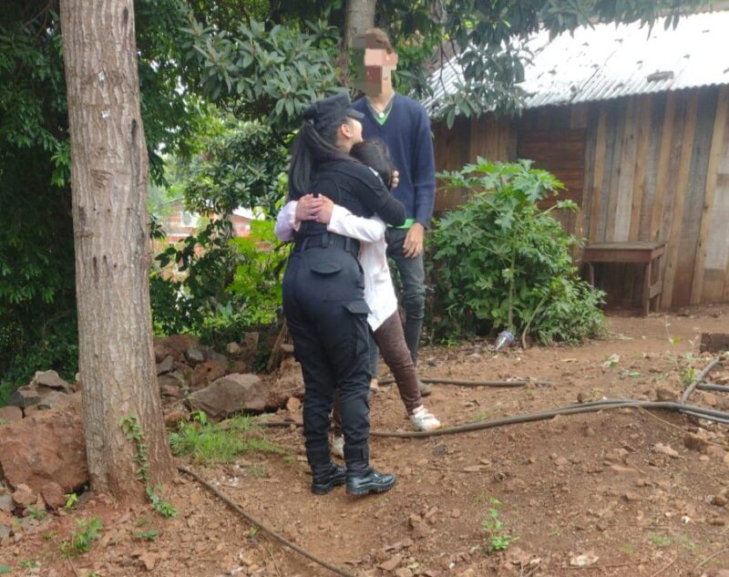 Encontraron y asistieron a una niña en Oberá Encontraron - 2
