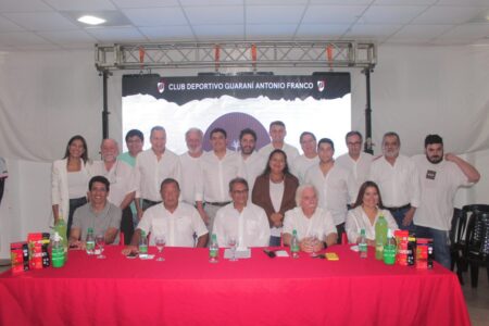Nueva era: Guaraní presentó su nuevo staff y camiseta Guarani 1 - 7
