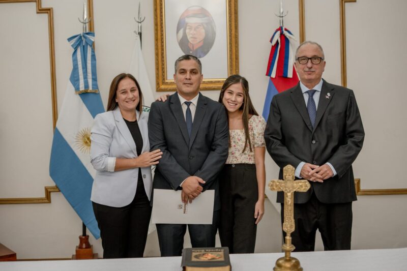 Se confirmó la primicia de Radio Up: Roberto Padilla juró como ministro 3 JURAMENTO1 - 2