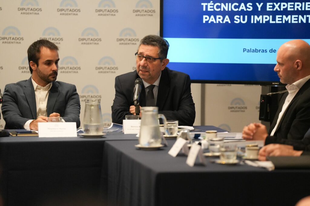 Ahora se fue el Secretario Legal y Técnico de la Presidencia de la Nación Javier Herrera Bravo - 5