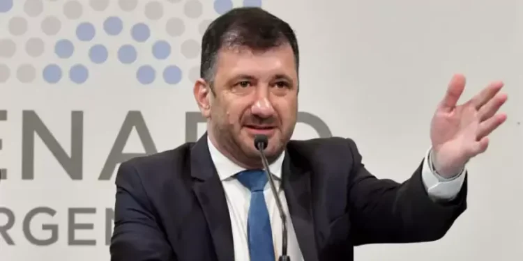 Kueider, sobre su detención en Paraguay: "No es plata de coima" 6 Kuider 3 - 5