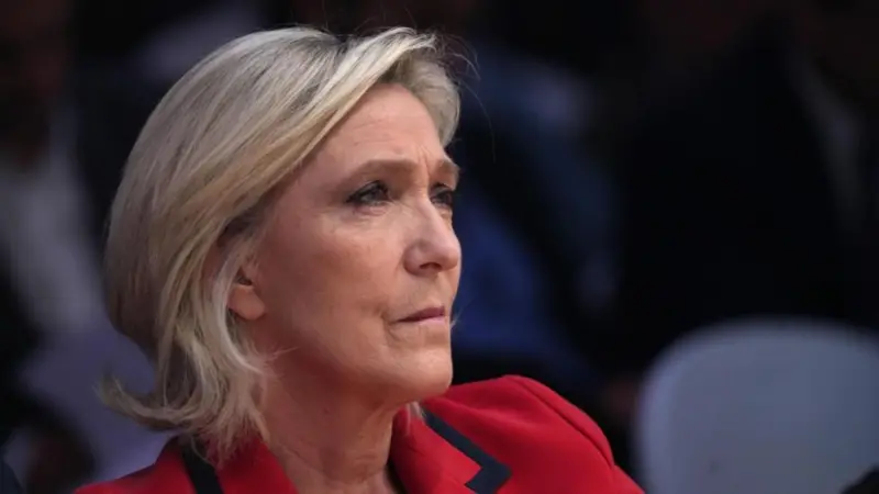 Esta vez, primereó Francia 3 Marine Le Pen - 2