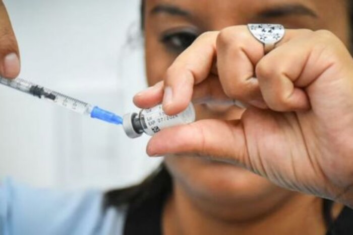 Aprobaron la primera vacuna contra el chikungunya en Brasil 3 Vacuna 1 - 2