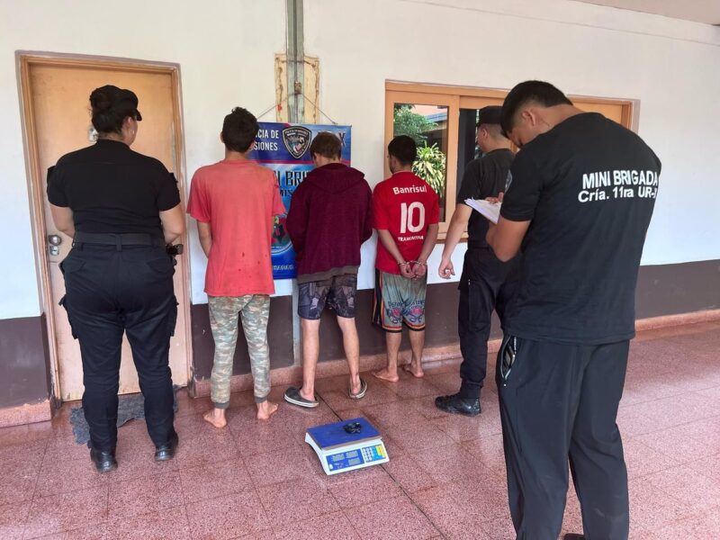 Operativo Policial en Misiones: Cinco detenidos y dos menores demorados WhatsApp Image 2025 04 03 at 19.04.46 - 4