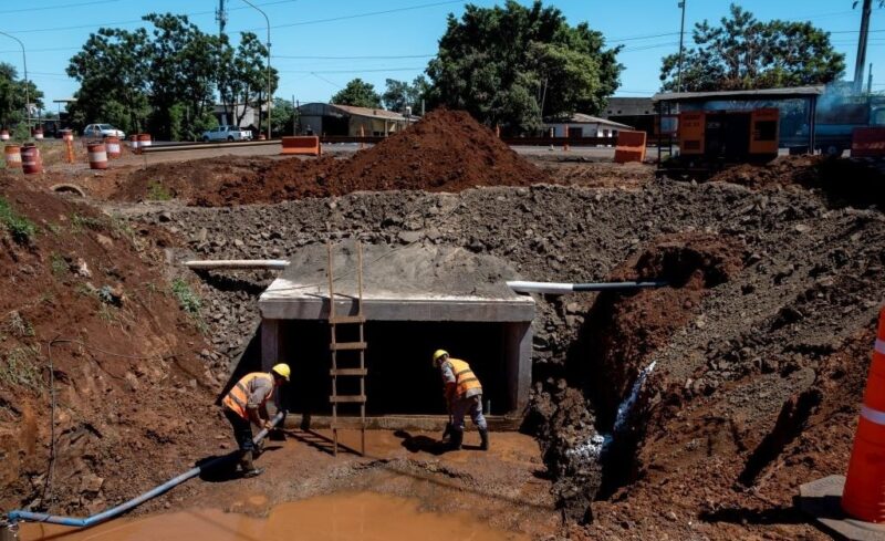 Corte de tránsito y desvíos en avenida Quaranta por obras de soterramiento Quaranta