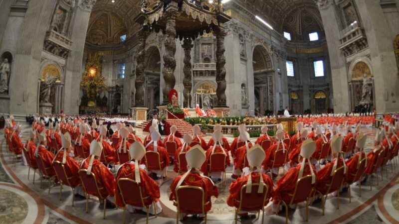 Muerte del Papa Francisco: cómo es el cónclave para sucederlo y quienes podrían integrarlo Papa francisco