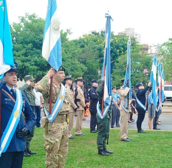 Posadas conmemoró a los veteranos de Malvinas en el Monumento de la costanera 24 acto veteranos Posadas 1 e1743594659106 - 23