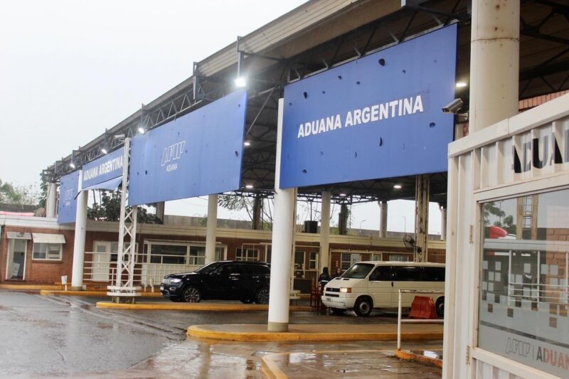 Los trabajadores reclaman mejoras salariales y ampliación de la planta.