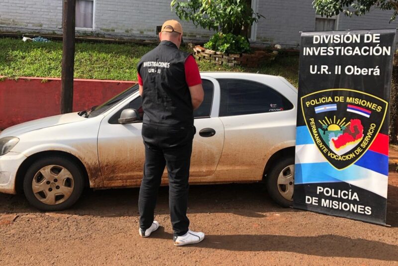 Recuperan en Misiones una camioneta y un automóvil vinculados a casos de estafas 3 auto obera - 2