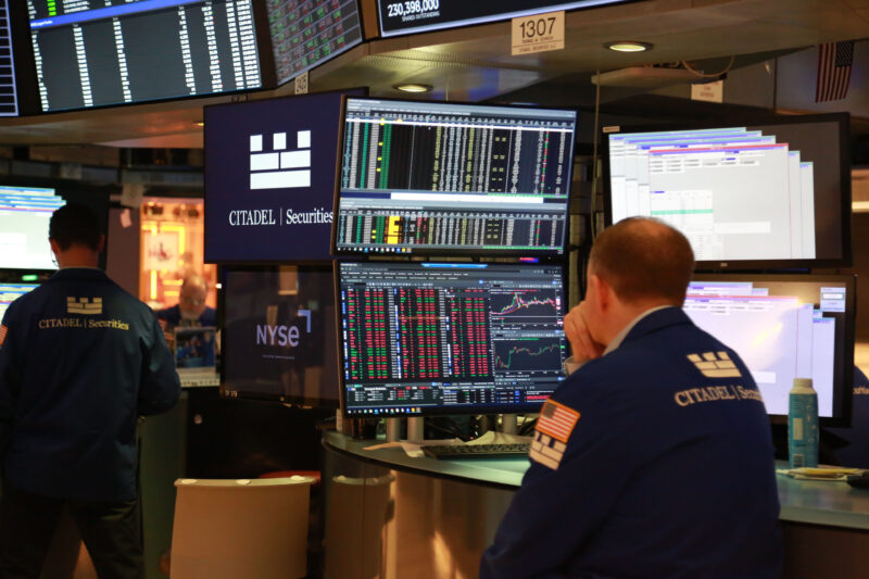 Los mercados tenían un respiro en el arranque de este martes bolsa wall street - 1