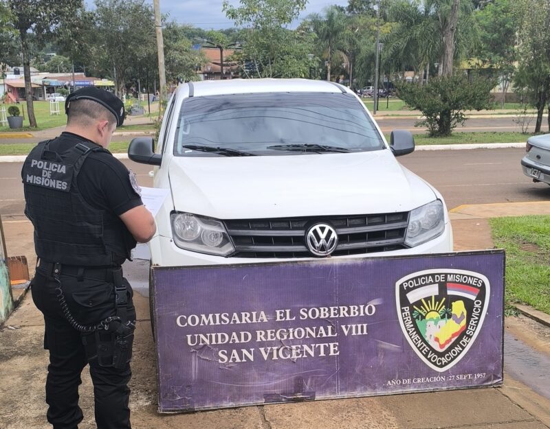 Recuperan en Misiones una camioneta y un automóvil vinculados a casos de estafas camioneta sesuestrada - 3