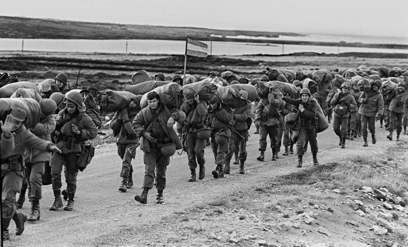 Luis Ortiz, soldado Gesta de Malvinas: "Es un día negro para nosotros" 3 casanatalsarmiento malvinas 1 - 2