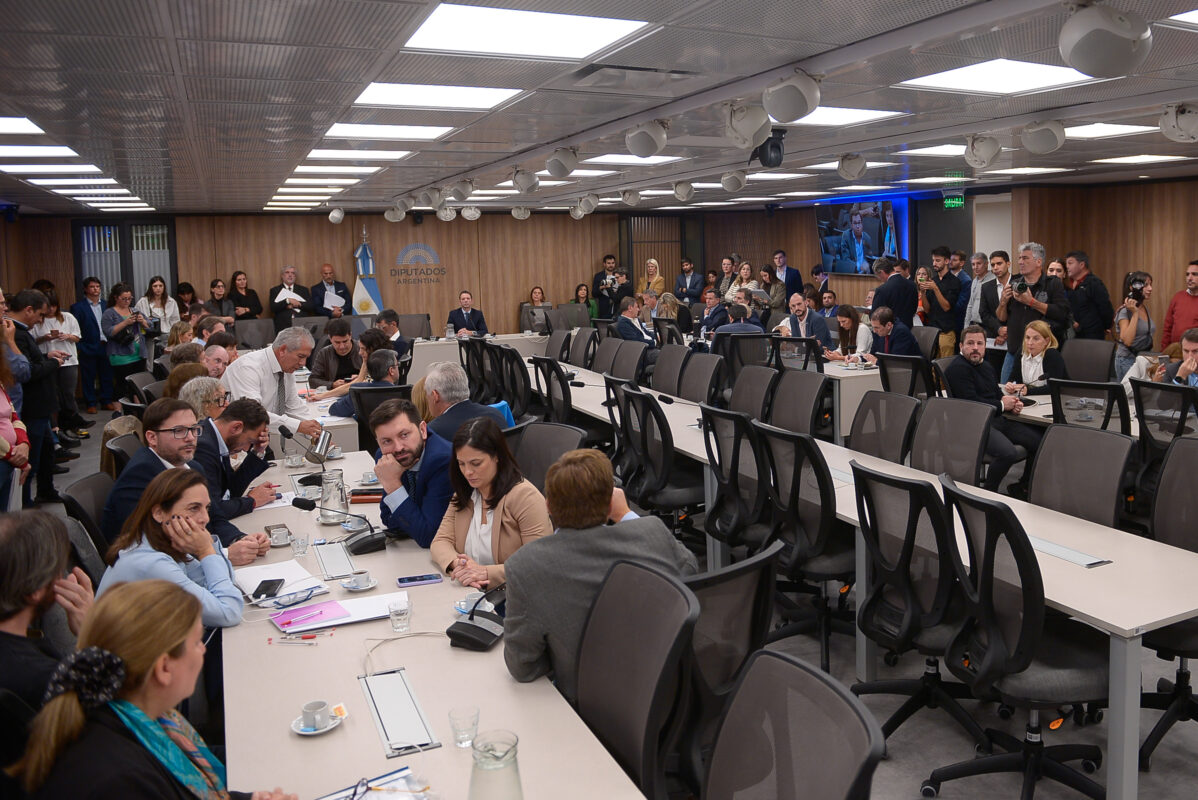 Karina Milei vuelve a la comisión Libra y crecen las tensiones 3 comision libra - 2
